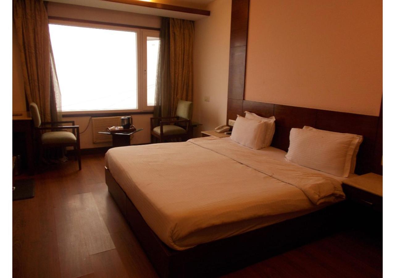 Hotel The Imperial Square Mussoorie Exterior foto